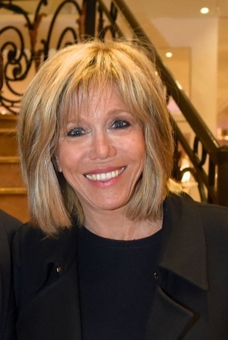 Пластические операции Брижит Макрон 