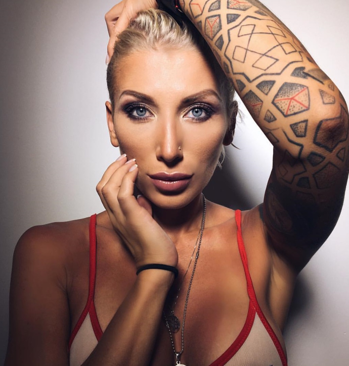 Влада Якушевская до пластики и после (фото)