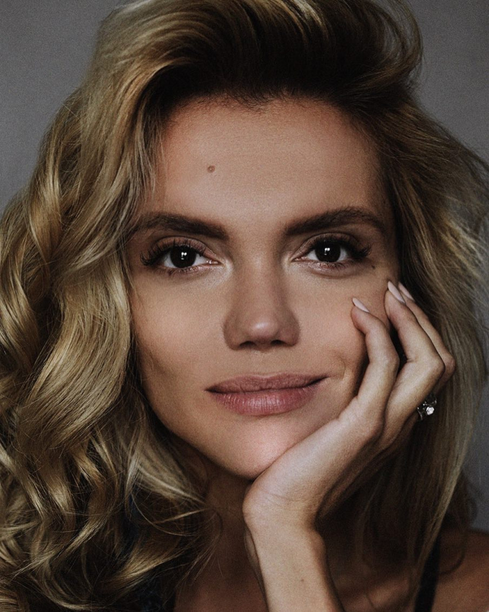 Как выглядела Валерия Дергилева до пластики? Фото