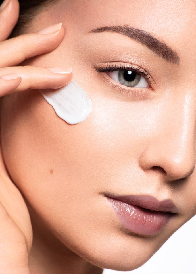 В каком возрасте лучше делать блефаропластику?