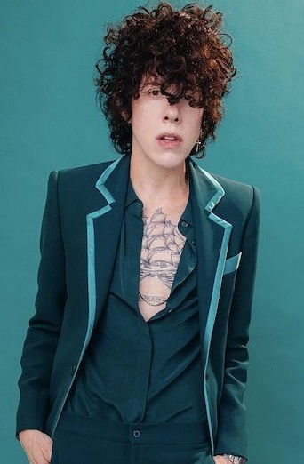 Певица LP: фото до пластики и после