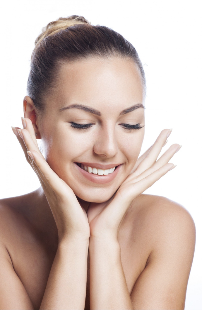 Что продлит молодость: гимнастика для лица или косметология?