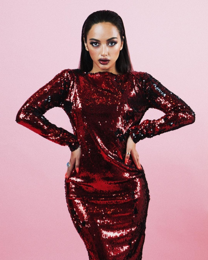 Мэри Кулешова до пластики