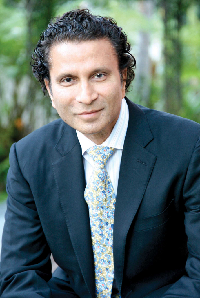 "Звездный" доктор. Радж Канодия