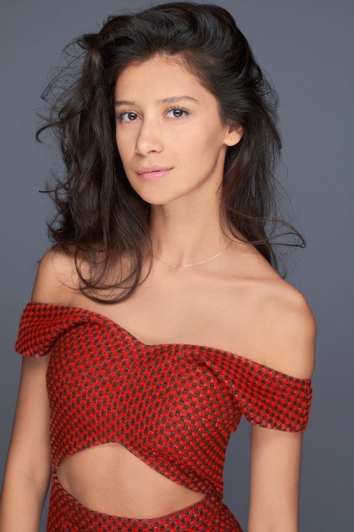 Равшана Куркова: до и после популярности