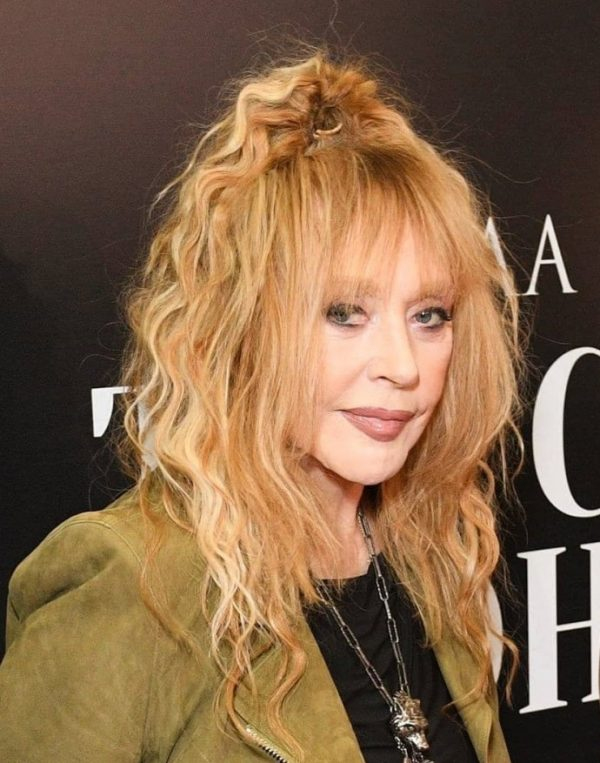 Сколько пластических операция сделала Алла Пугачева?