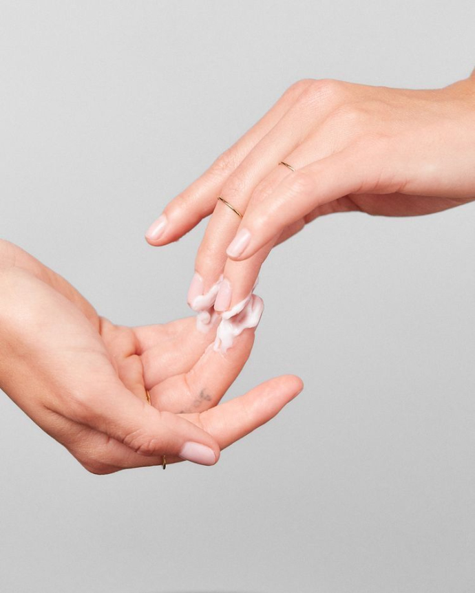 Причины старения рук: как с ними справиться