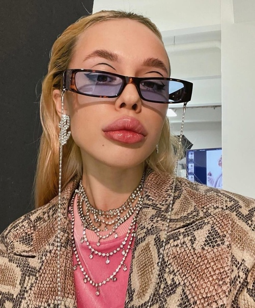 Пластические операции «Инстасамки» Дарьи Зотеевой