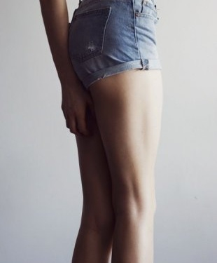 Хирургическая подтяжка бедер