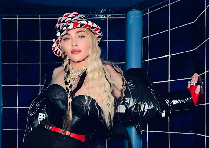 Мадонна после пластики