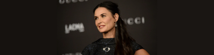 Как и почему изменилась Деми Мур?