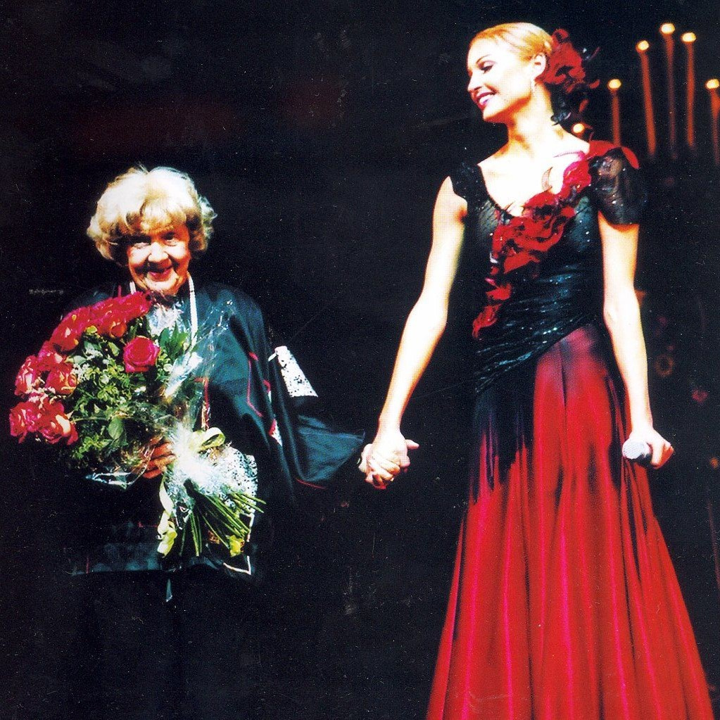 Анастасия Волочкова и Наталья Дудинская 