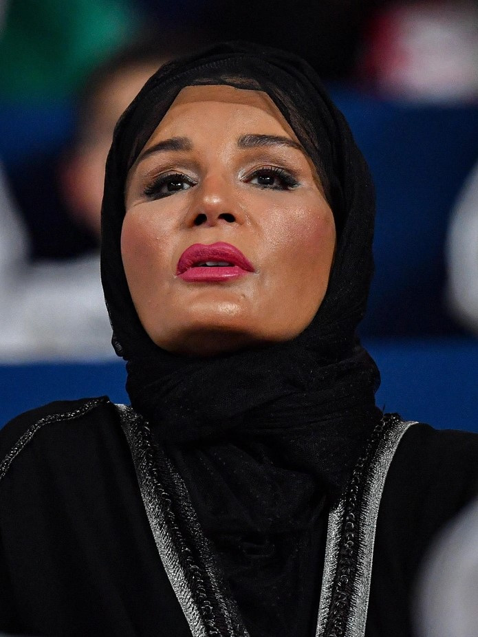 Моза бинт Насер аль-Миснед после пластических операций