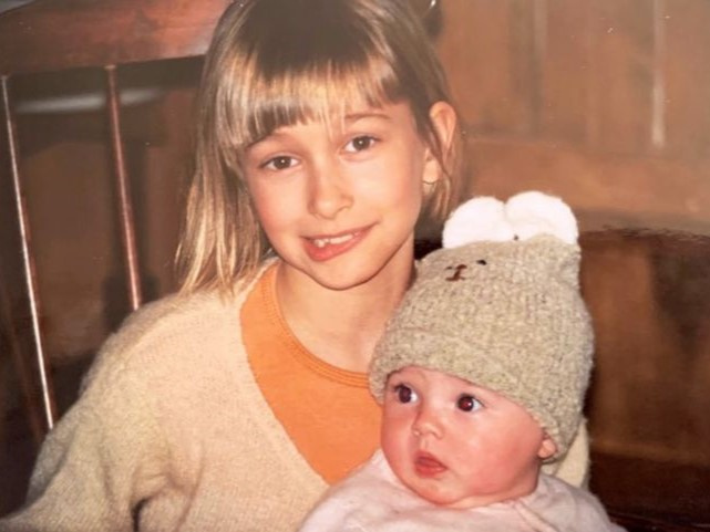 Хейли Болдуин в детстве
