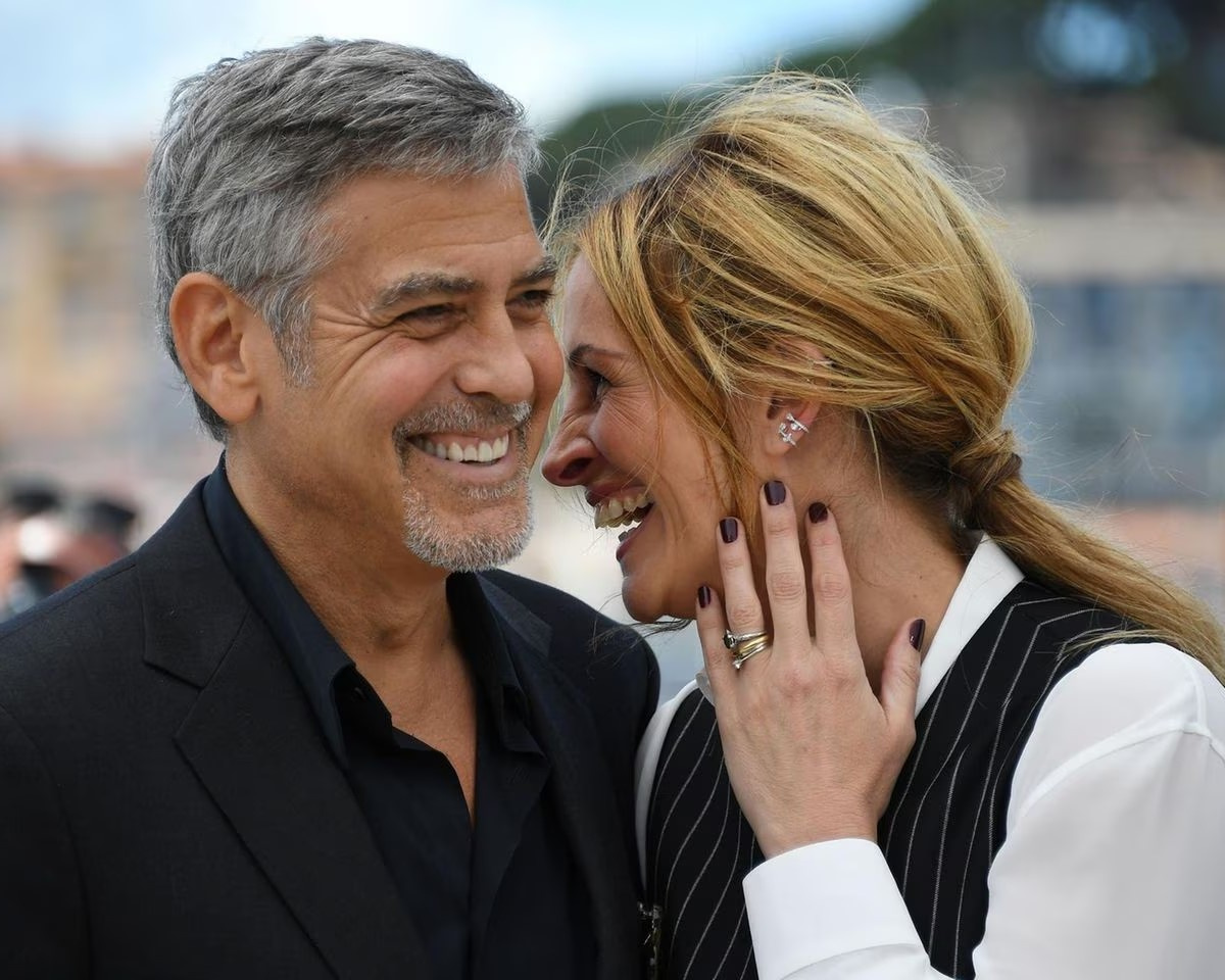 Джордж Клуни и актриса Джулия Робертс