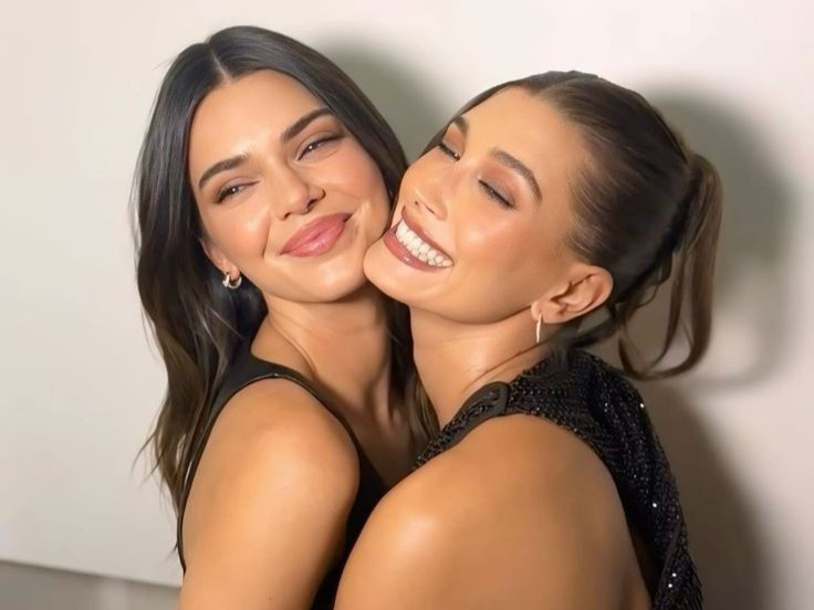 Хейли Бибер и Кендалл Дженнер