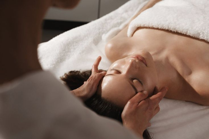 Как избавиться от закрытых комедонов на лице